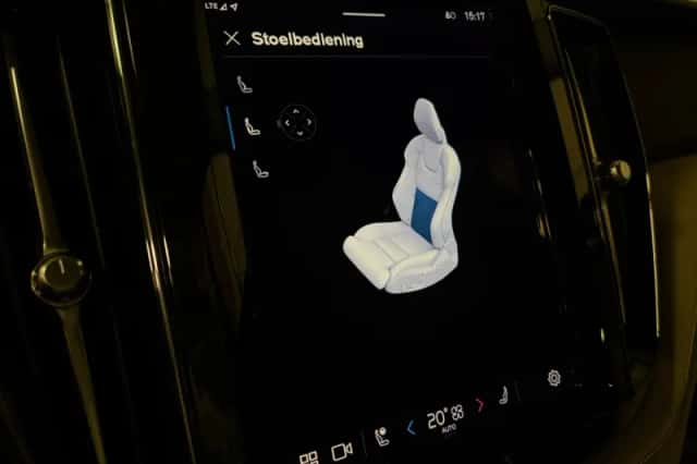 Volvo XC60 (2023) thumbnail 36