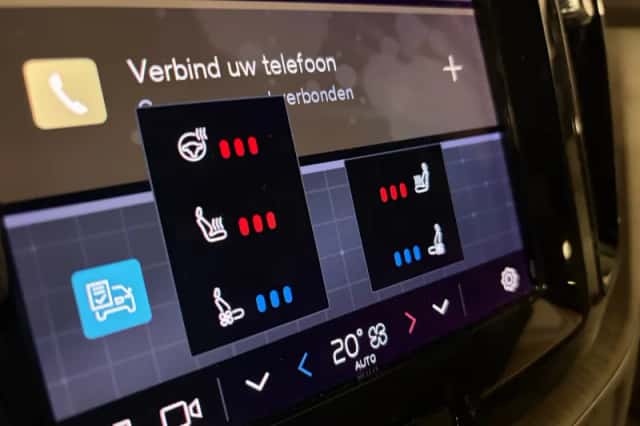 Volvo XC60 (2023) thumbnail 38