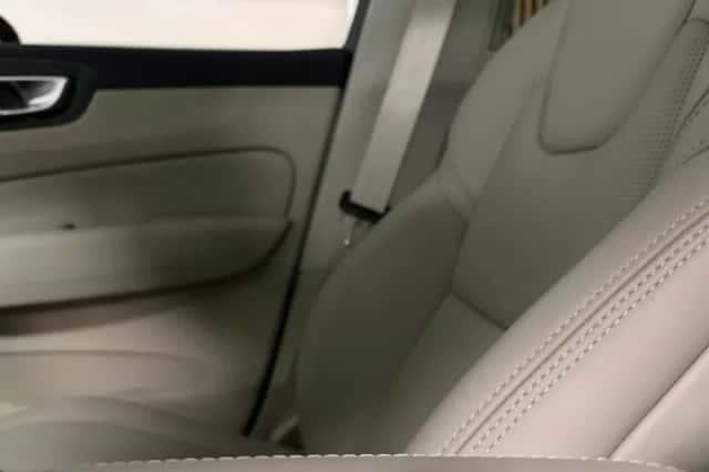 Volvo XC60 (2023) thumbnail 45