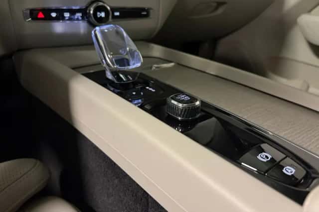 Volvo XC60 (2023) thumbnail 47