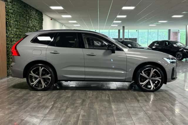 Volvo XC60 (2023) thumbnail 8