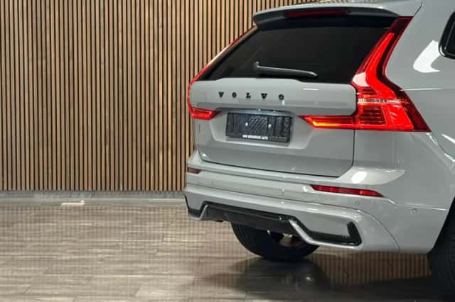 Volvo XC60 (2023) thumbnail 10