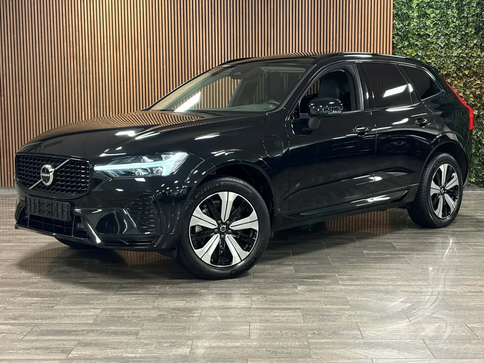 Volvo XC60 (2022) — foto 1