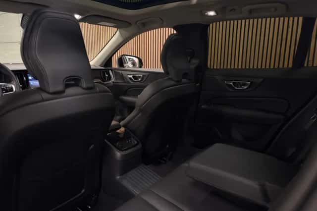 Volvo V60 (2024) thumbnail 14