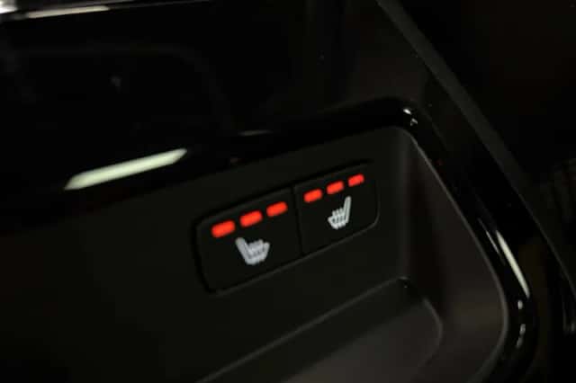 Volvo V60 (2024) thumbnail 16