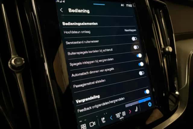 Volvo V60 (2024) thumbnail 31