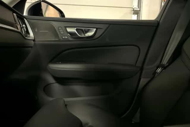 Volvo V60 (2024) thumbnail 42