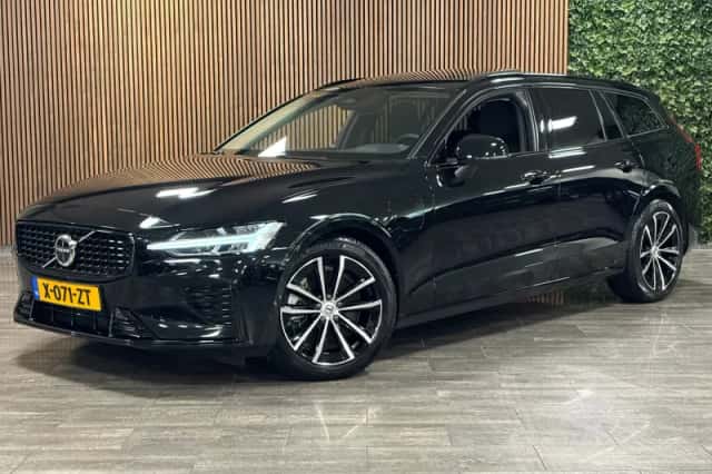 Volvo V60 (2024) thumbnail 1