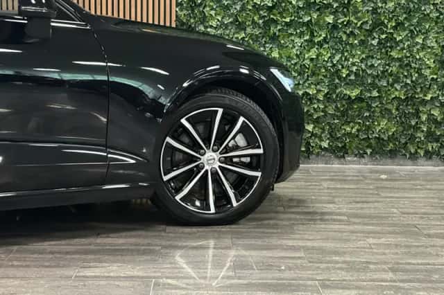 Volvo V60 (2024) thumbnail 4