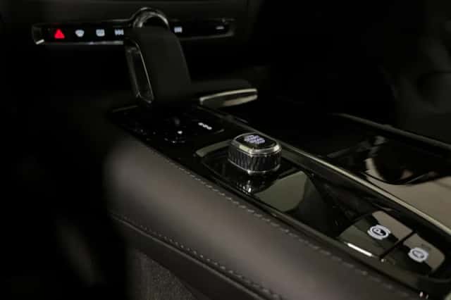 Volvo V60 (2024) thumbnail 39