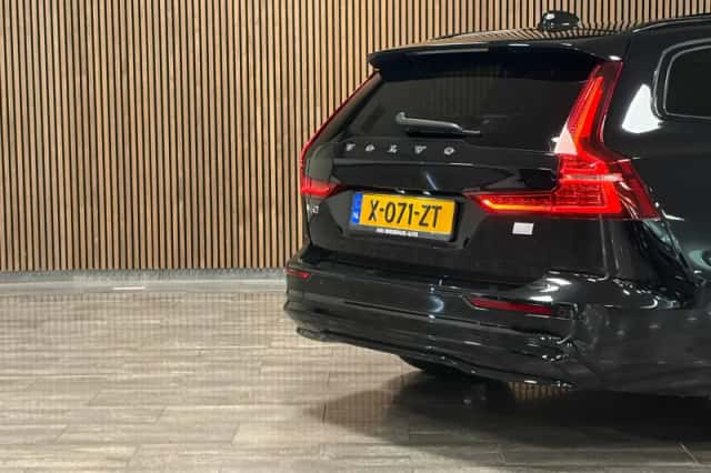 Volvo V60 (2024) thumbnail 10