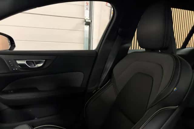 Volvo V60 (2025) thumbnail 42