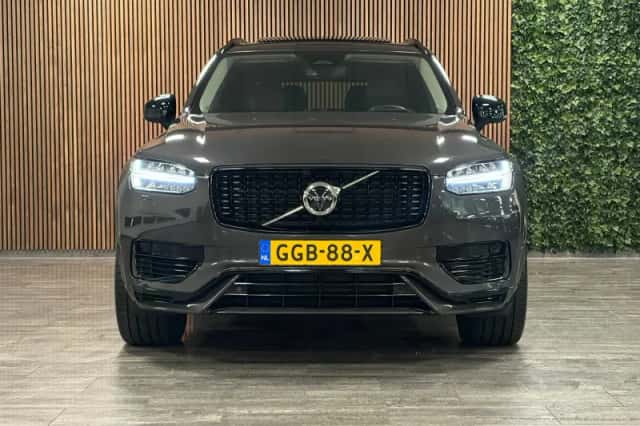 Volvo XC90 (2024) thumbnail 2