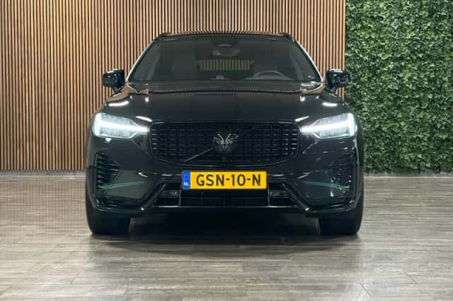 Volvo XC60 (2024) thumbnail 2