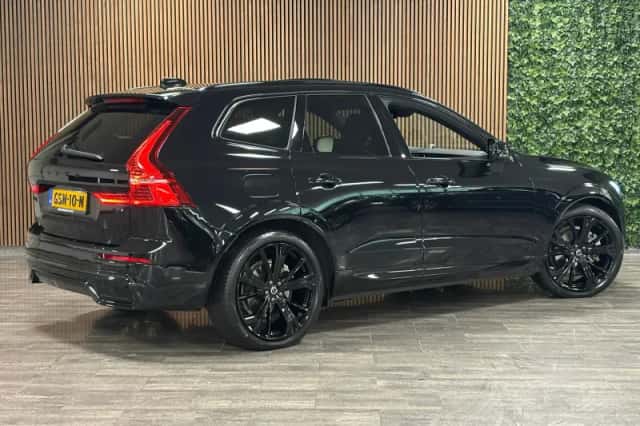 Volvo XC60 (2024) thumbnail 3