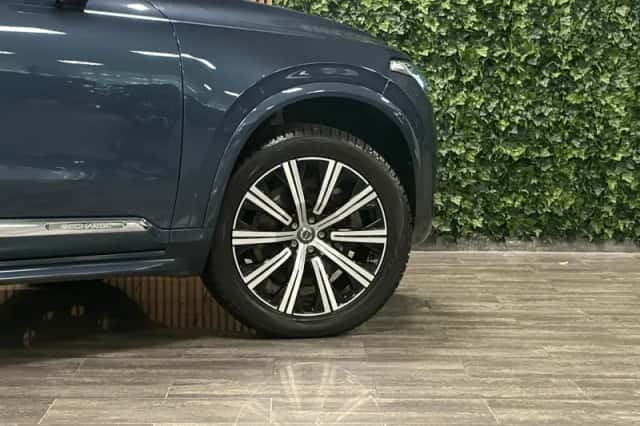 Volvo XC90 (2021) thumbnail 4