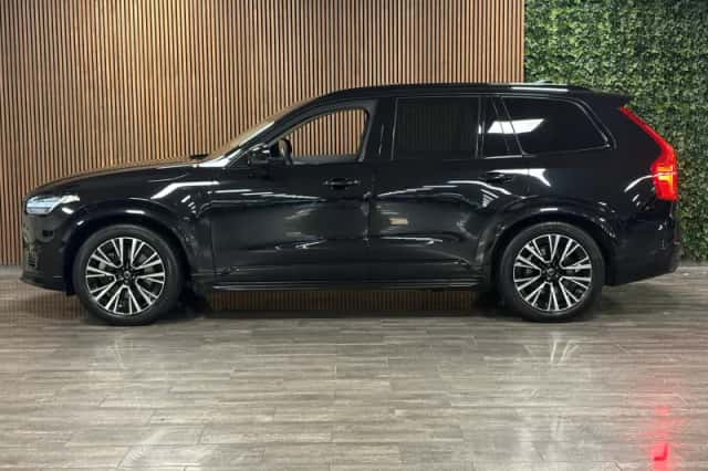 Volvo XC90 (2023) thumbnail 5