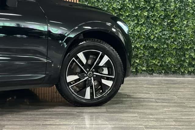 Volvo XC60 (2025) thumbnail 4