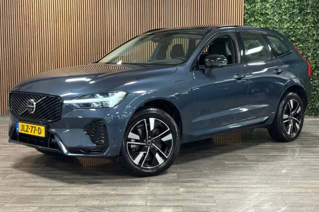 Volvo XC60 (2025) thumbnail 1