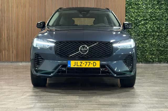 Volvo XC60 (2025) thumbnail 2