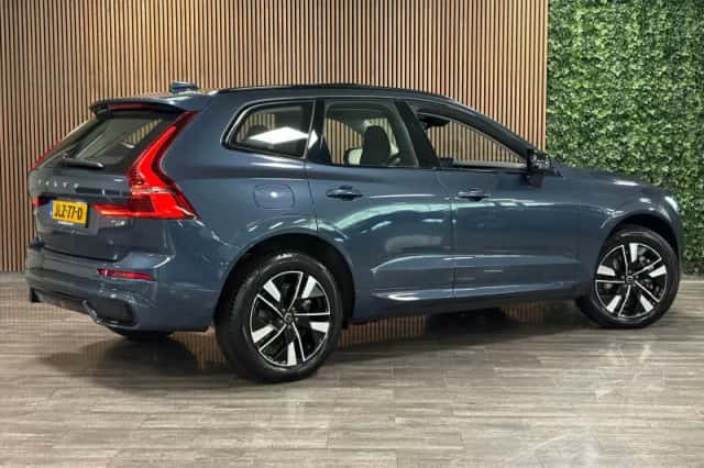 Volvo XC60 (2025) thumbnail 3