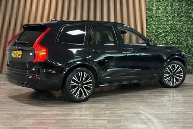 Volvo XC90 (2024) thumbnail 3