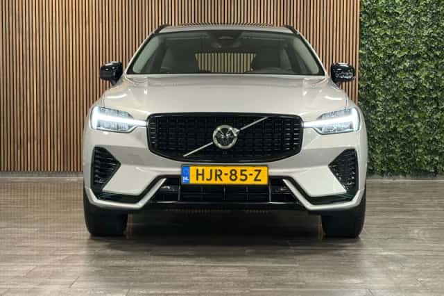 Volvo XC60 (2025) thumbnail 2
