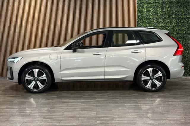 Volvo XC60 (2025) thumbnail 5