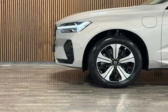 Volvo XC60 (2025) thumbnail 6