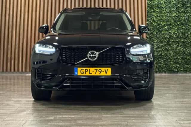 Volvo XC90 (2024) thumbnail 2