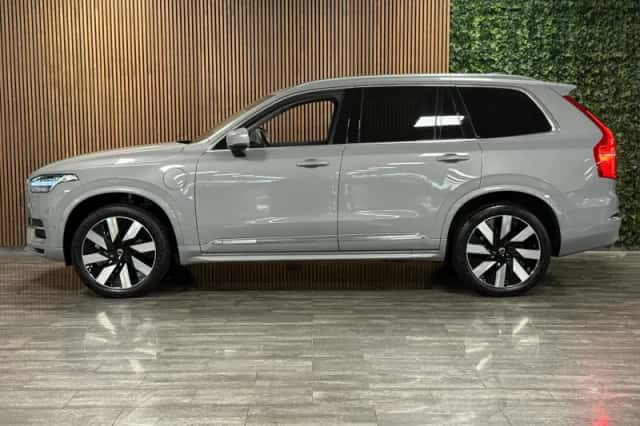 Volvo XC90 (2024) thumbnail 5