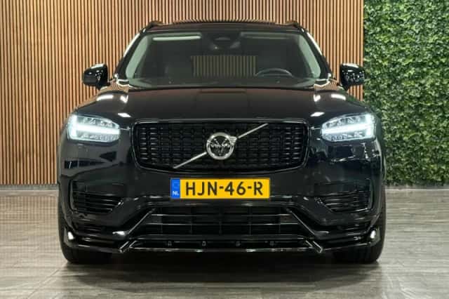 Volvo XC90 (2024) thumbnail 2