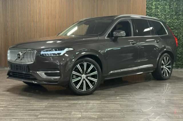 Volvo XC90 (2023) thumbnail 1