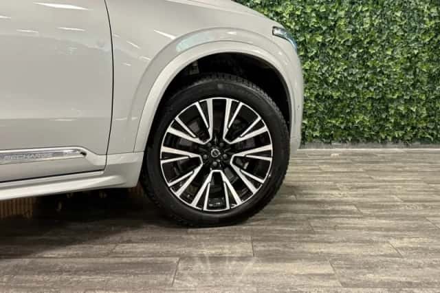 Volvo XC90 (2024) thumbnail 4