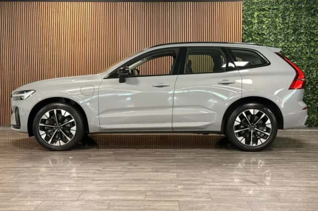Volvo XC60 (2025) thumbnail 5