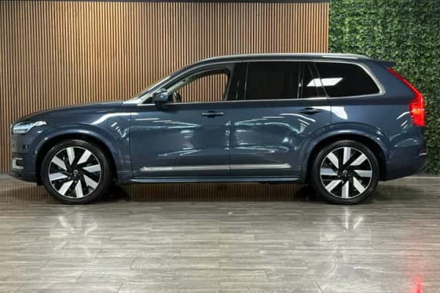 Volvo XC90 (2024) thumbnail 5