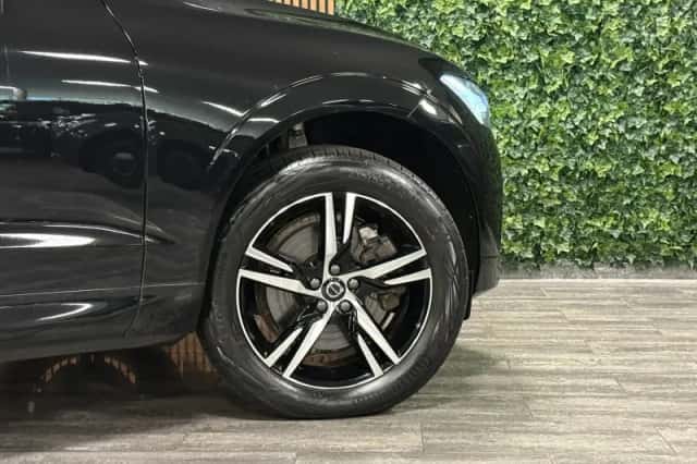 Volvo XC60 (2022) thumbnail 4