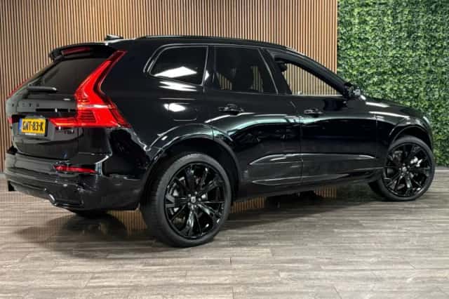 Volvo XC60 (2024) thumbnail 3