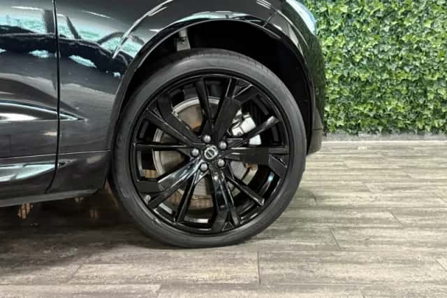 Volvo XC60 (2024) thumbnail 4