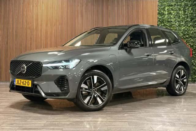 Volvo XC60 (2025) thumbnail 1