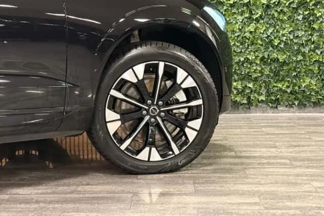Volvo XC60 (2025) thumbnail 4