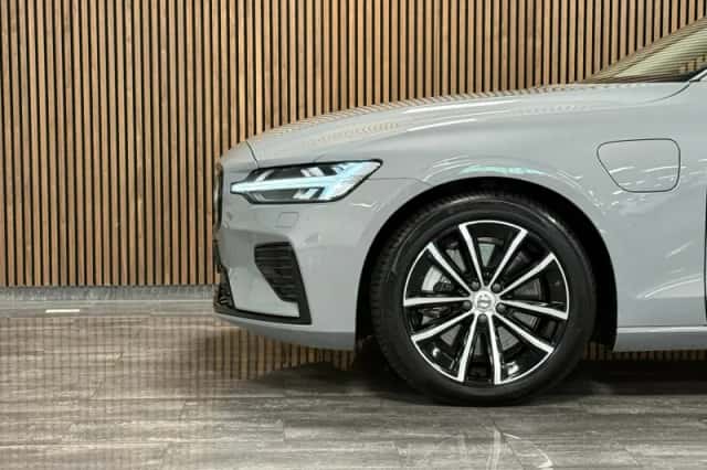 Volvo V60 (2024) thumbnail 6