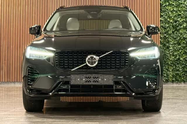 Volvo XC60 (2022) thumbnail 2