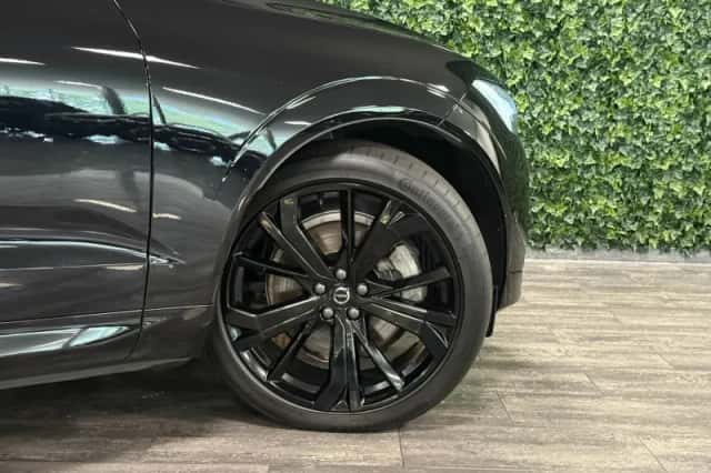 Volvo XC60 (2024) thumbnail 3