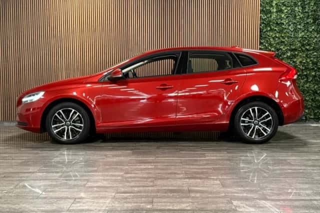 Volvo V40 (2020) thumbnail 5