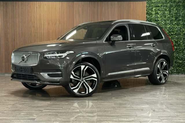 Volvo XC90 (2023) thumbnail 1