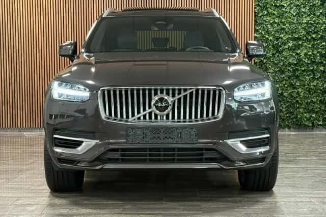 Volvo XC90 (2023) thumbnail 2