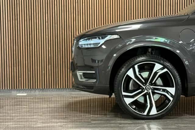Volvo XC90 (2023) thumbnail 6