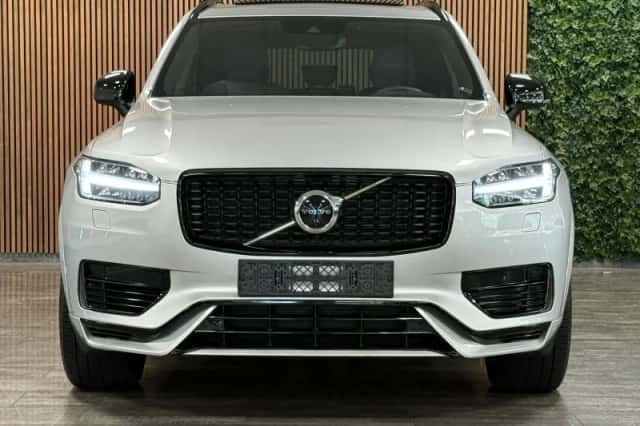Volvo XC90 (2022) thumbnail 2