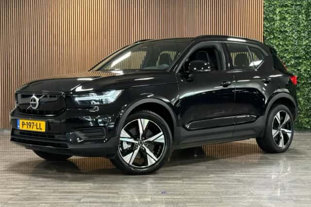 Volvo XC40 (2022) thumbnail 1